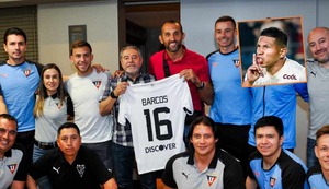 Hernán Barcos visitó concentración de LDU Quito y lanza bomba contra Universitario: “Espero que Liga gane cómodamente”