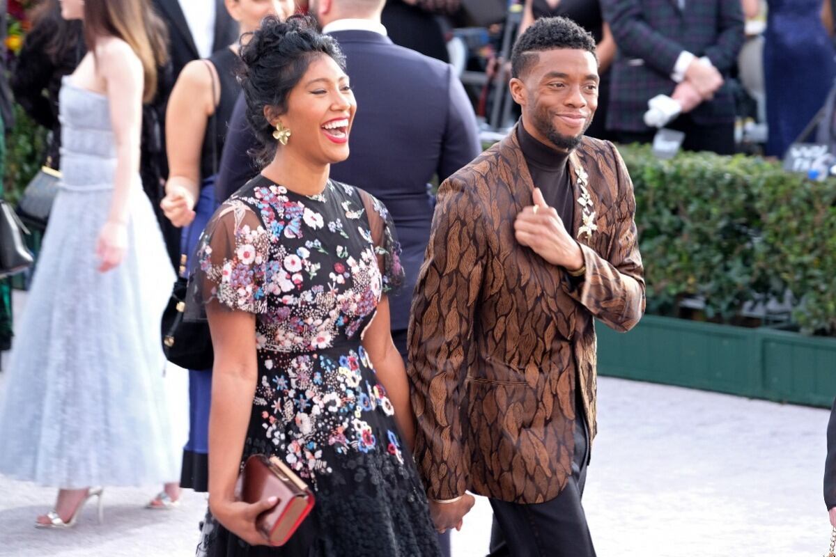 Chadwick Boseman tuvo boda secreta con su novia Taylor Simone Ledward poco antes de morir. (Foto: AFP)