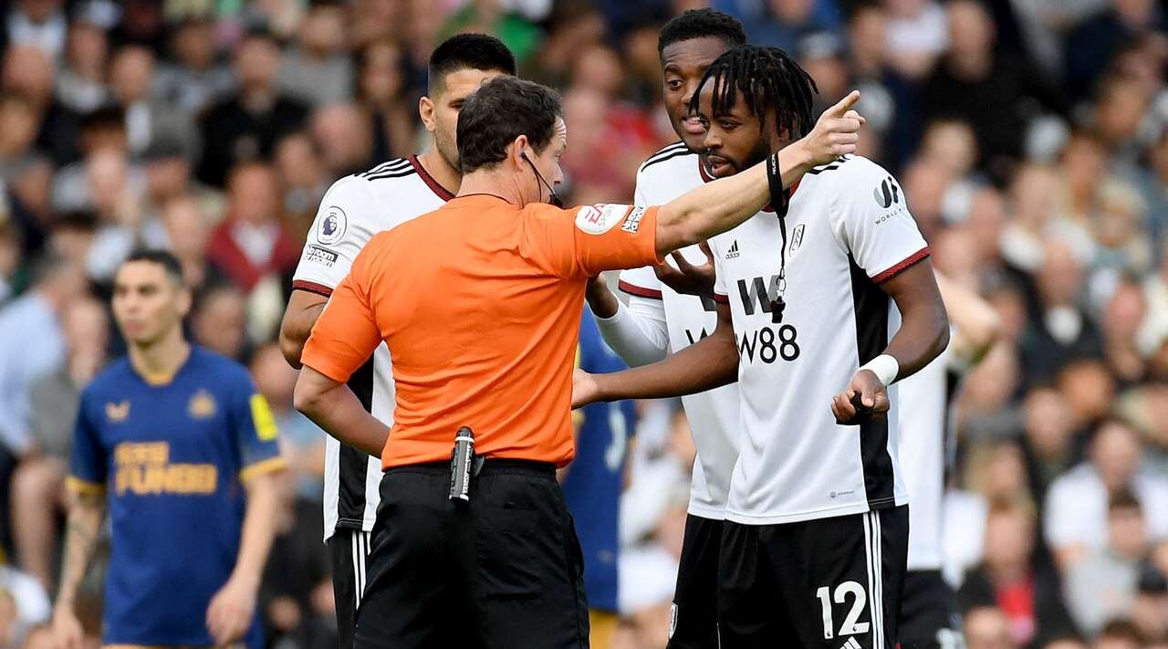 Nathaniel Chalobah fue expulsado en su primer partido como titular con Fulham en Premier League. (Foto: EFE)