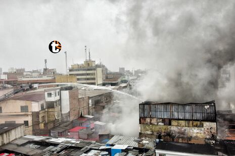 Incendio en Mesa Redonda: ¿Qué ocasionó siniestro que consumió varias galerías?