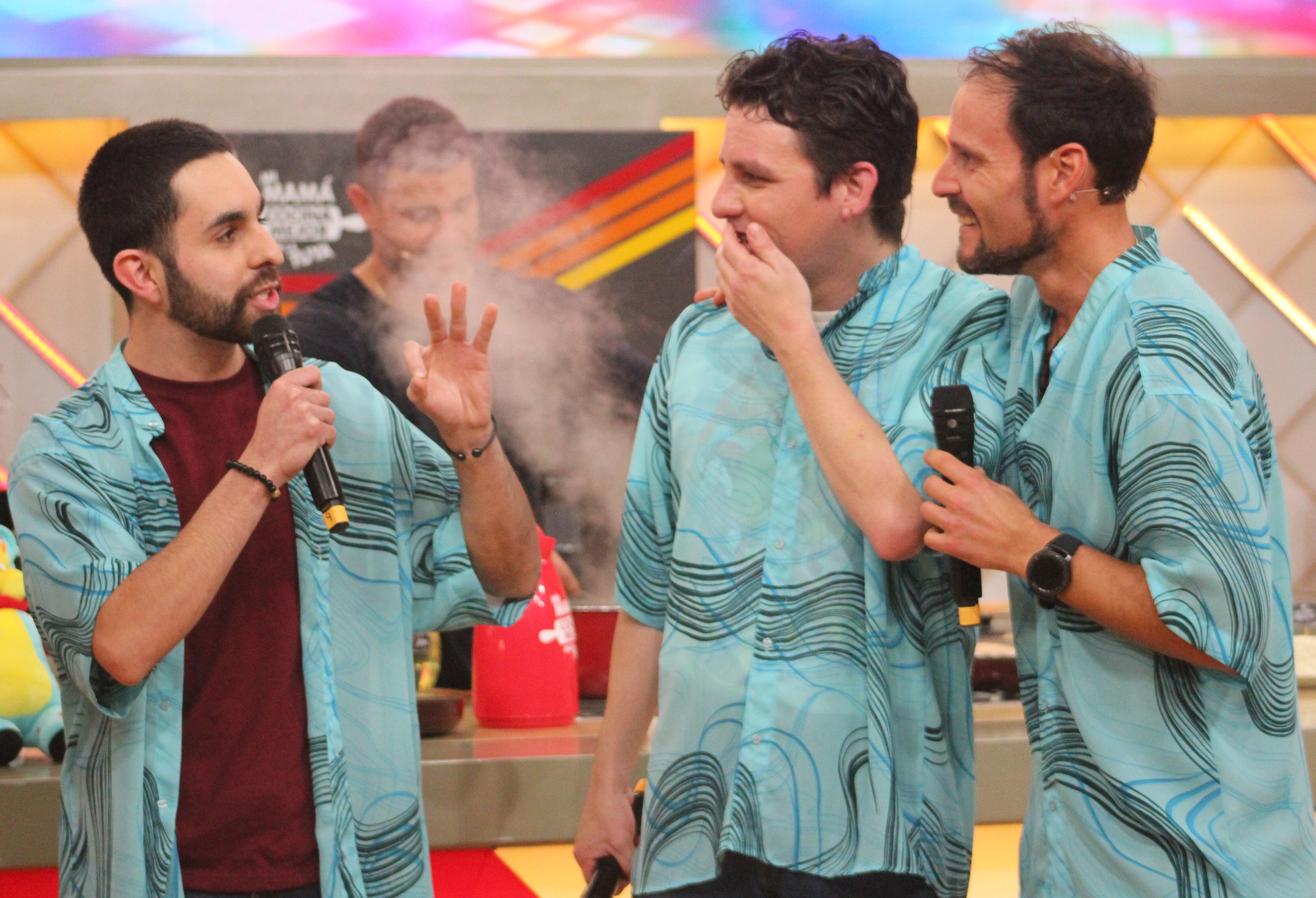 Joaquín Escobar, Germán Loero y Michael Finseth en "Mi mamá cocina mejor que la tuya".