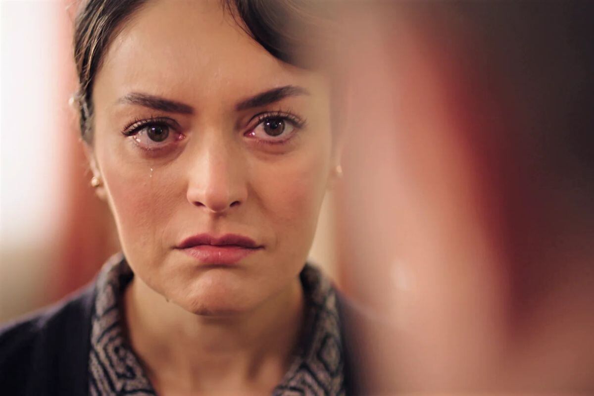 Ezgi Mola como Safiye en la telenovela turca. (Foto: OG Medya)