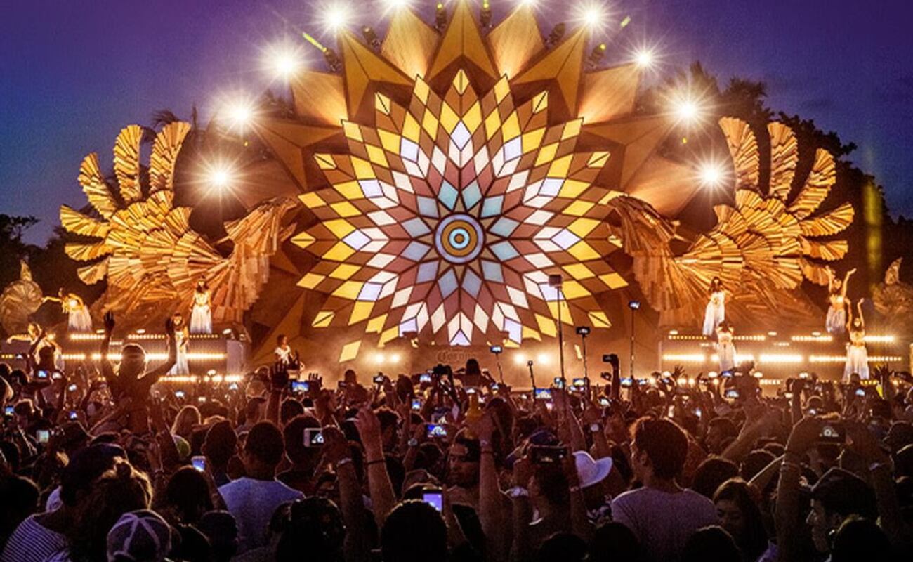 Corona Sunsets. Como un plan para los que pasarán Fiestas Patrias en el norte del Perú llega el uno de los más grandes festivales de música a Vichayito este 29 de julio. Vibra con una line up increíble y compra tus entradas en joinnus.com