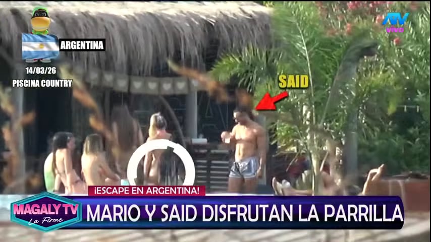 Said Palao junto a modelos extranjeras divirtiéndose en un club privado