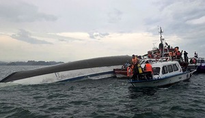Tragedia en Vietnam: más de 30 muertos por el vuelco de un barco turístico