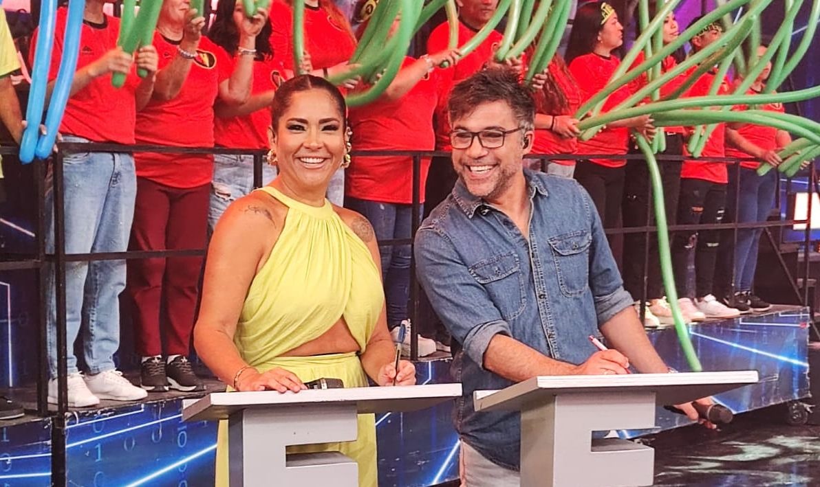 Katia Palma se reunió junto a su viejo amigo Renzo Schuller en Esto es Guerra. (Difusión)