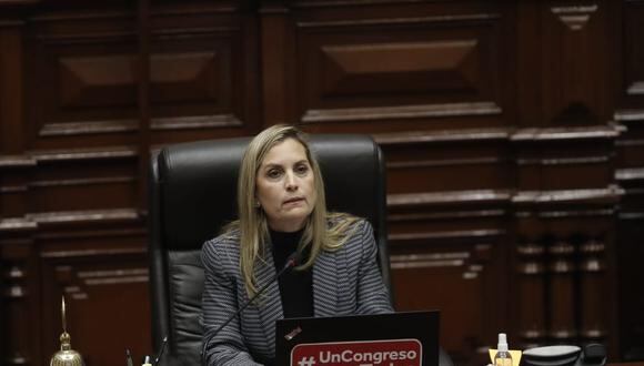 María del Carmen Alva defendió la importancia de la bicameralidad y de la reelección parlamentaria. Foto: archivo GEC