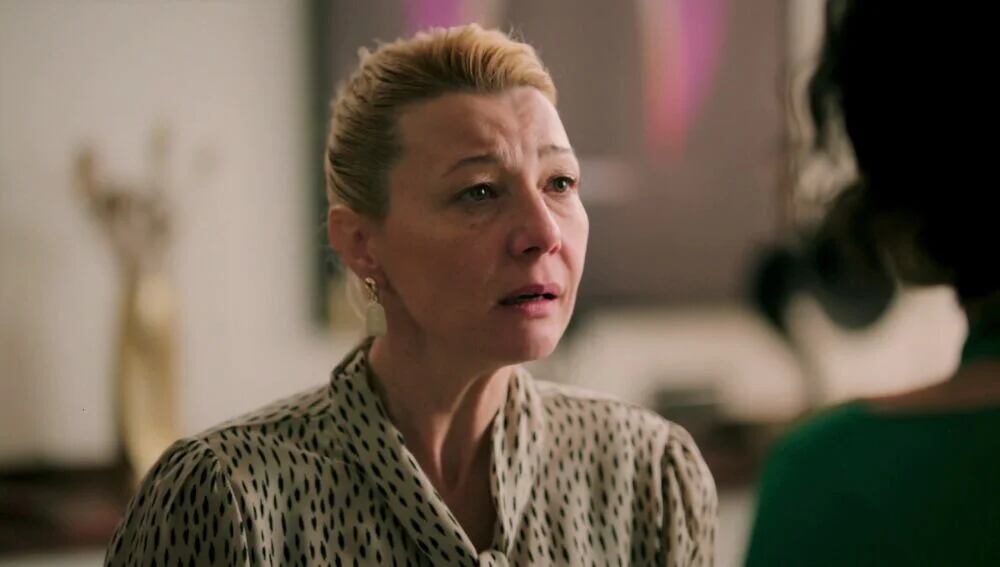 Laçin busca sacar a su amante de prisión en la telenovela turca "Secretos de familia" (Foto: Ay Yapım)