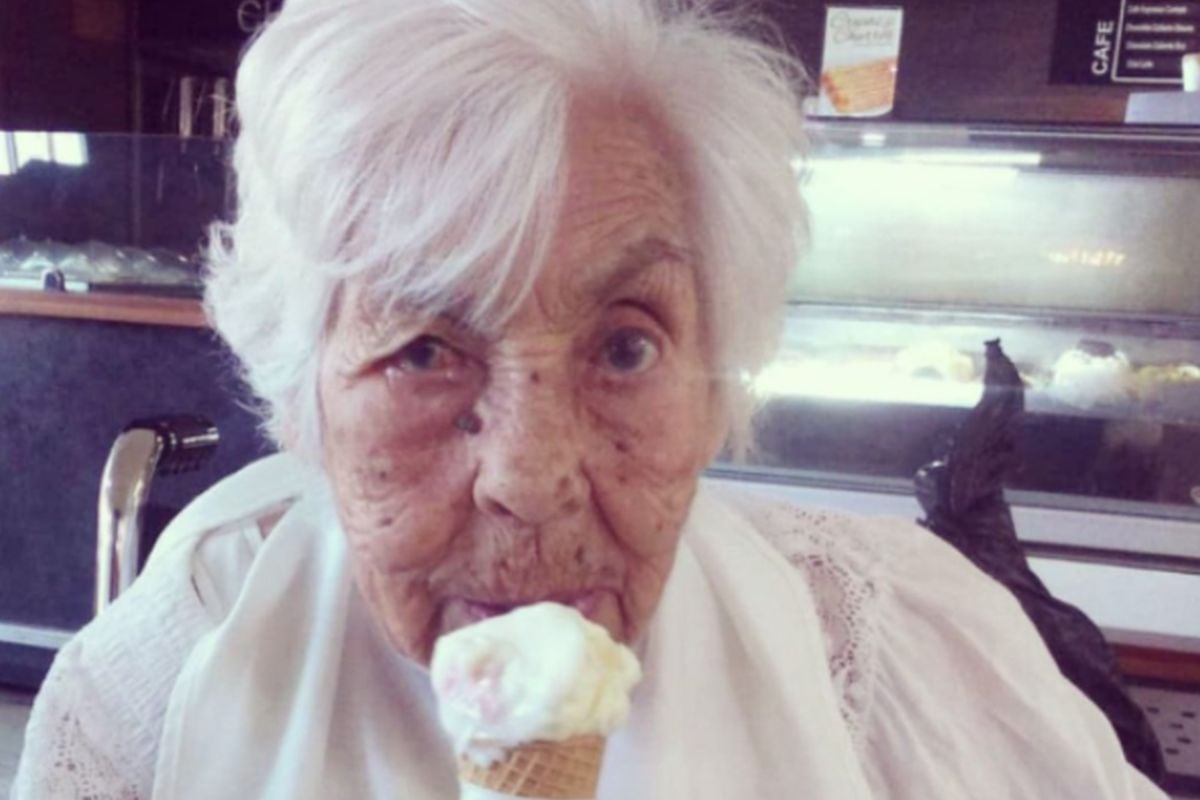 Las famosas denunciaron que su abuela tenía severas úlceras decúbito, lesiones de la piel causadas por presión, tras negligencia (Foto: Thalía / Instagram)