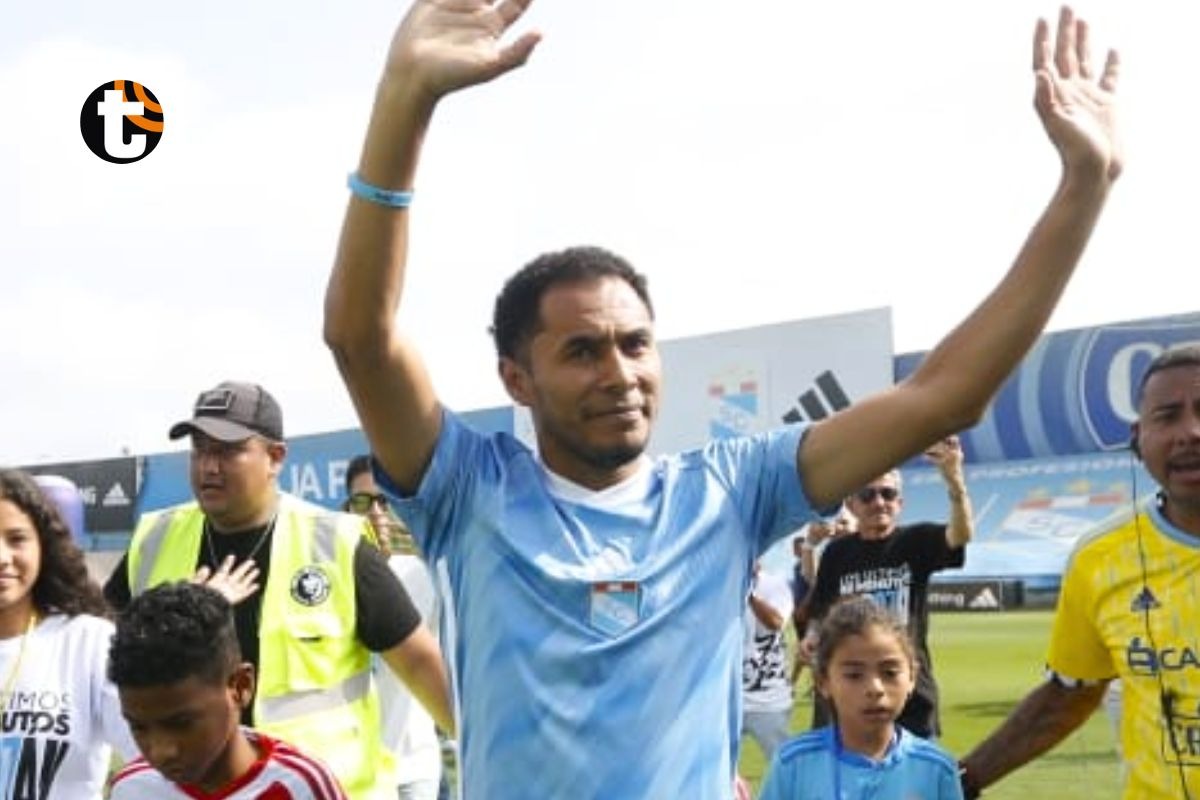 Así fue la despedida de Carlos Lobatón con Ricardo Gareca: Cristal y el equipo Perú empataron 3-3 en el Gallardo. Fotos: Violeta Ayasta/@photo.gec