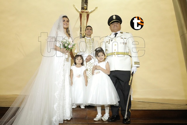 El matrimonio de 'Clavito' Robert Muñoz y Andrea Fonseca (Fotos: Joel Alonzo)