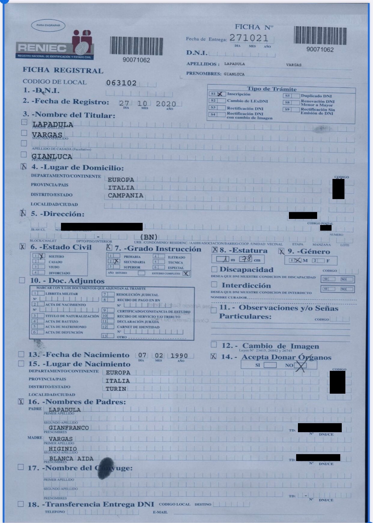 Lapadula cerca de tener su DNI (Foto: Augusto Alvarez Rodrich)