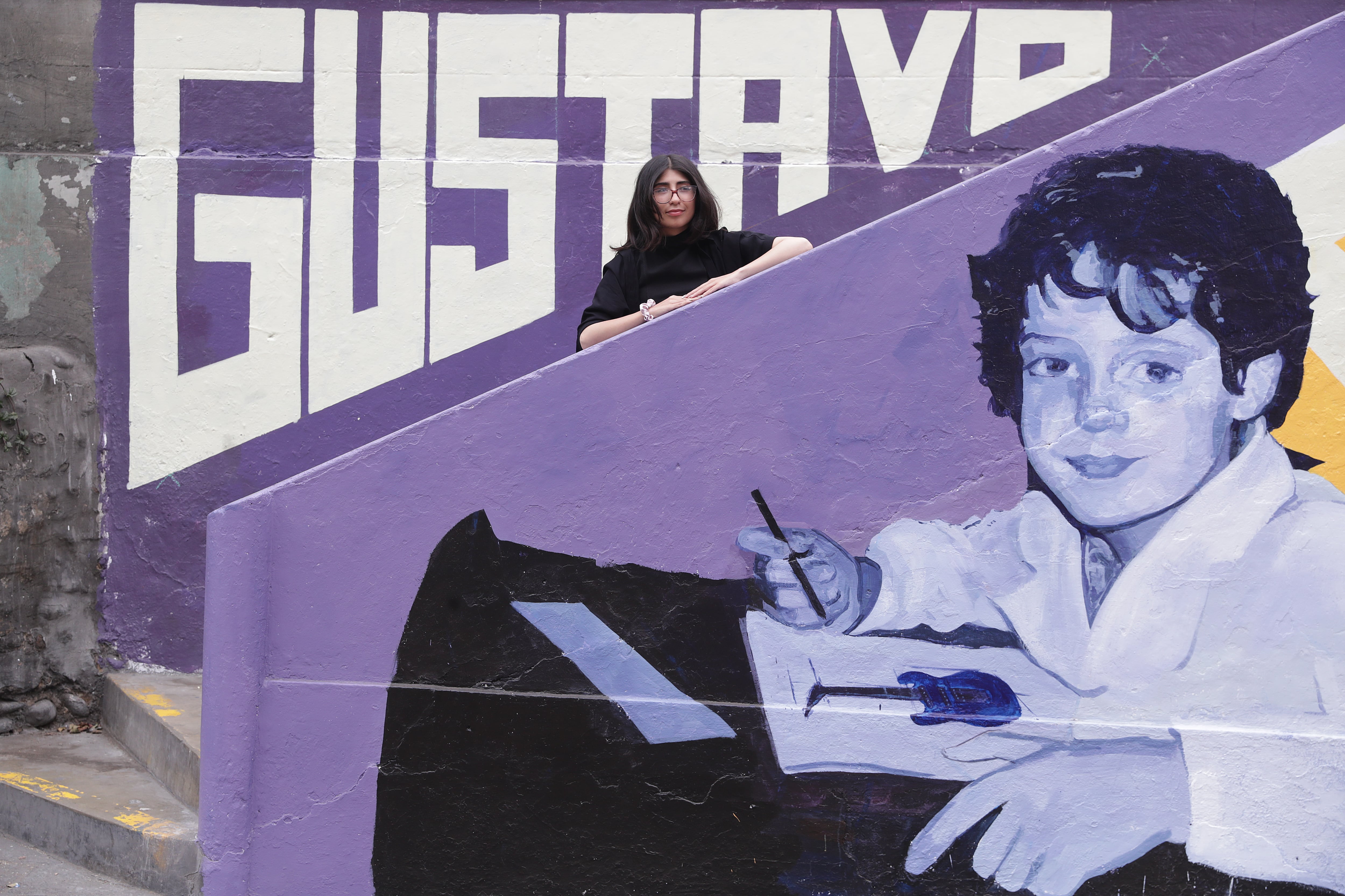 Sheherezade Bedoya es la joven artista de 26 años que pintó el mural. Foto: Alessandro Currarino / GEC.