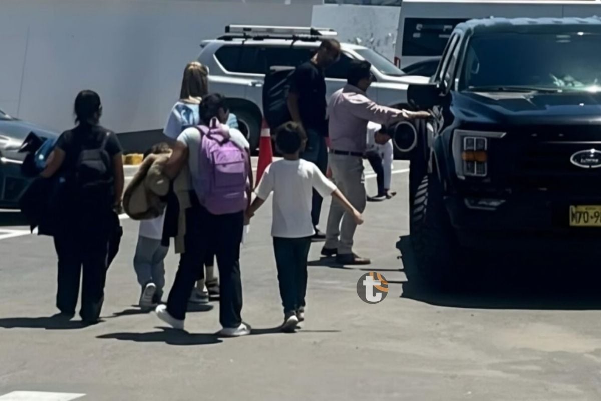 Hernán Barcos llegó con sus esposa hijos y su nana a Cajamarca (Foto: @Palco_Vip)
