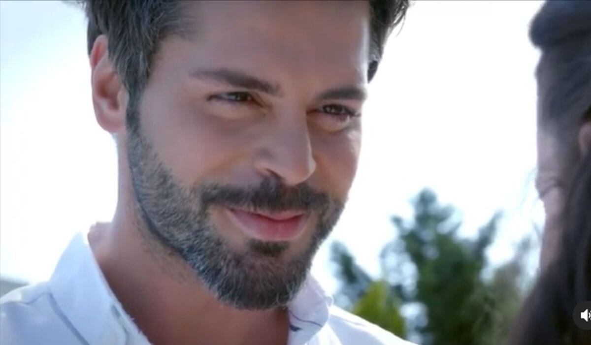 Ali Yasin Özegemen como Levent (Foto: Stellar Yapım)