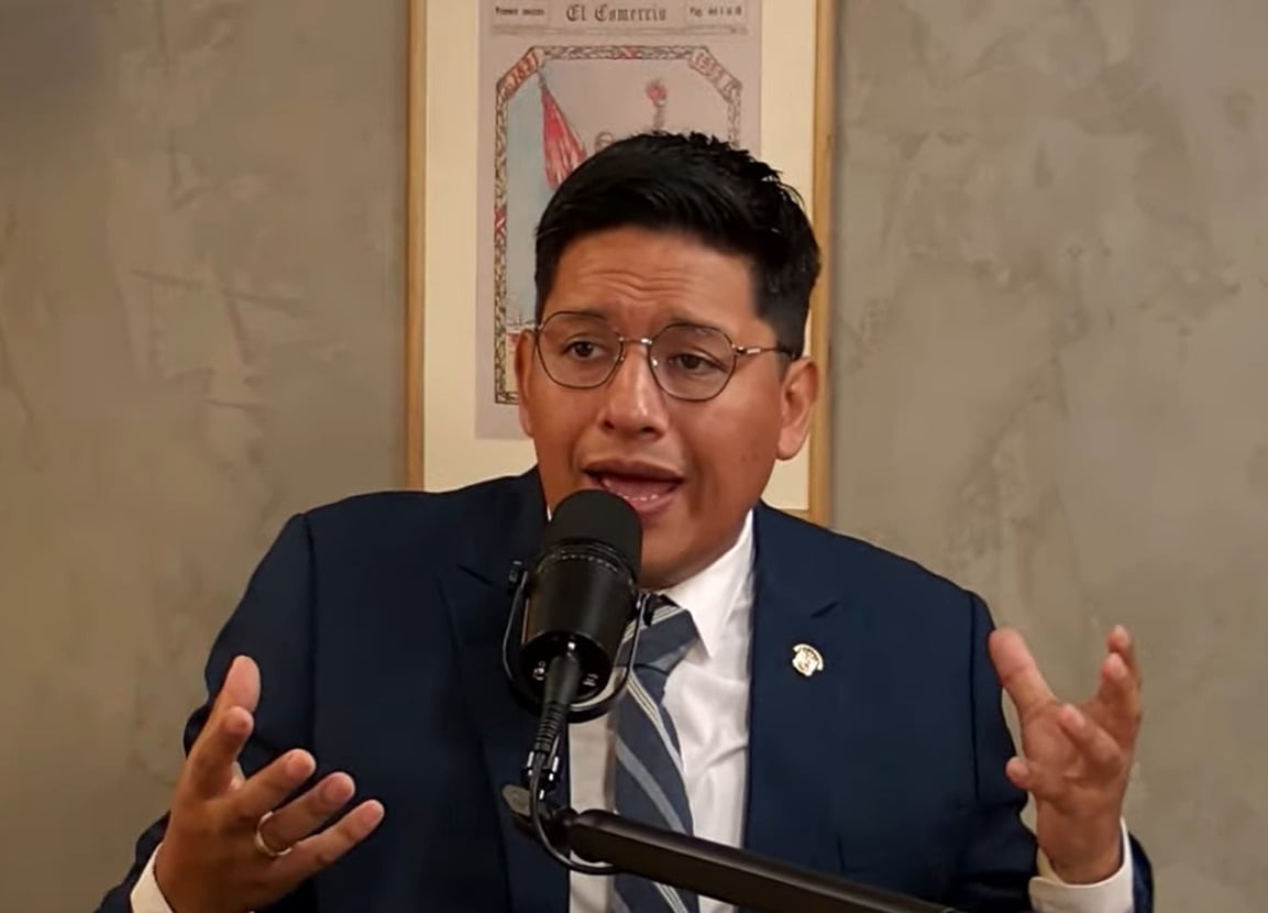 El congresista Ilich López viene recolectando firmas para censurar a José María Balcázar. (Foto: Captura de YouTube)