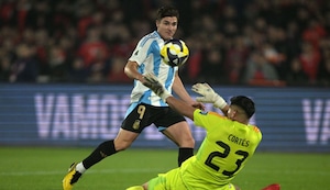¡Hunden más a Gareca! Julián Álvarez madrugó a Chile y Argentina ya gana en Santiago por Eliminatorias 2026