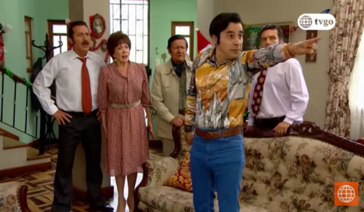 El día que Rodolfo Rojas pide perdón a los Bravo por hacerse pasar como hijo de Benigno y señala a Amanda como la autora de este plan en "De vuelta al barrio" (Foto: América TV)