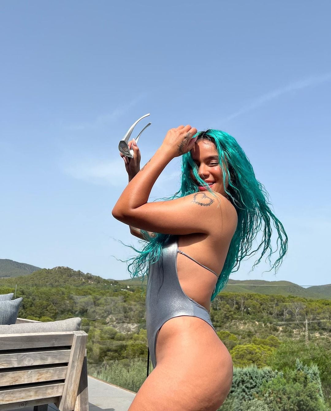 Karol G decidió tomarse unas merecidas vacaciones en la playa (Foto: Karol G/Instagram)