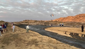 ¡Indignación en Talara! Nuevo derrame de petróleo en Lobitos arruina el mar, el turismo y hasta las clases escolares