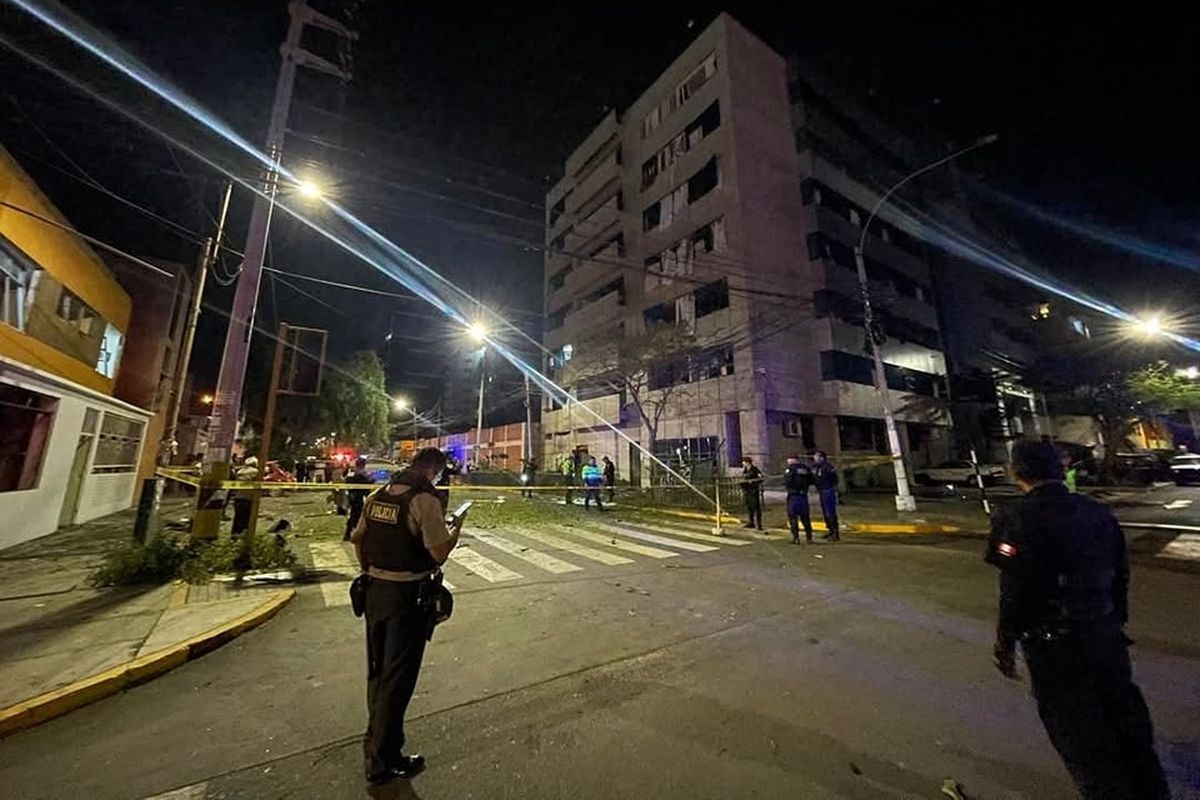 La sede del Ministerio Público de Trujillo resultó dañada tras el atentado. (Foto: Trujillo al Día/Facebook)