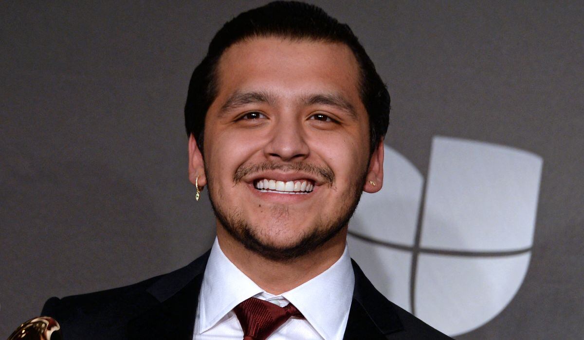 Tras el fin de su compromiso con Belinda, las seguidoras de Christian Nodal buscan llamar la atención del cantante (Foto: Bridget Bennett / AFP)