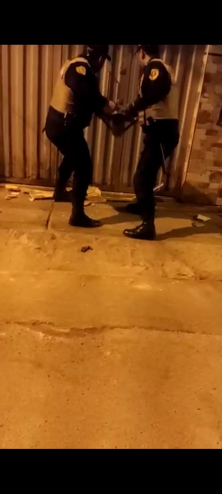 Presuntos integrantes de la banda 'Los Abusivos' cayeron en sus domicilios del Callao y San Miguel.