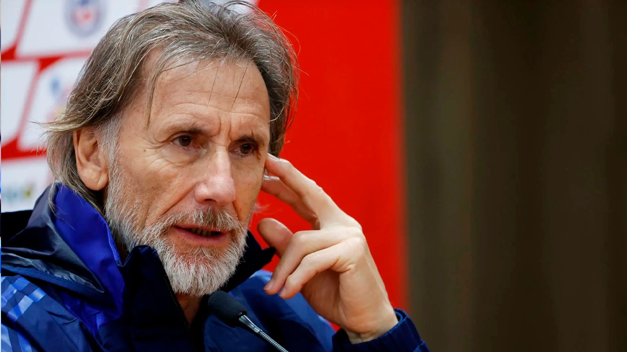 Ricardo Gareca fue despedido de la Selección de Chile, apenas minutos después de que la 'Roja' sea eliminada del Mundial 2026, tras perder 2-0 con Bolivia en La Paz.