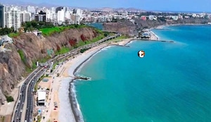 ¡El mar de la Costa Verde se vuelve turquesa! Expertos explican qué hay detrás del sorprendente cambio de color