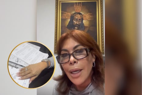 Magaly se muestra haciendo servicio comunitario en parroquia de Surco: “Estoy archivando rumas de rumas d...