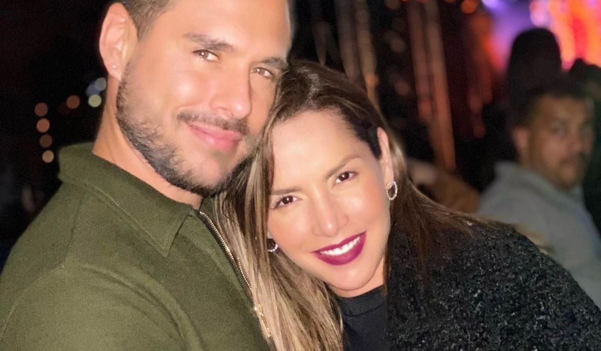 Sebastián Caicedo y Carmen Villalobos abrazados en una fotografía para las redes sociales (Foto: Carmen Villalobos / Instagram)