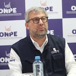 Piero Corvetto debe irse, pelea voto a voto y más