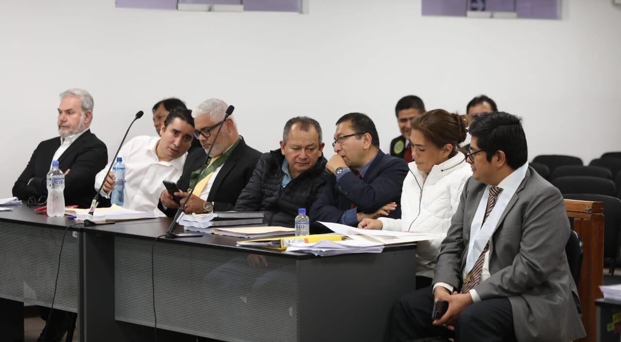 Mauricio Fernandini y Sada Goray seguirán detenidos hasta que se resuelva el pedido de prisión preventiva.