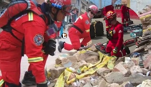 ¡Listos para ayudar! Cuarenta bomberos peruanos esperan luz verde para viajar a Venezuela tras devastadores terremotos