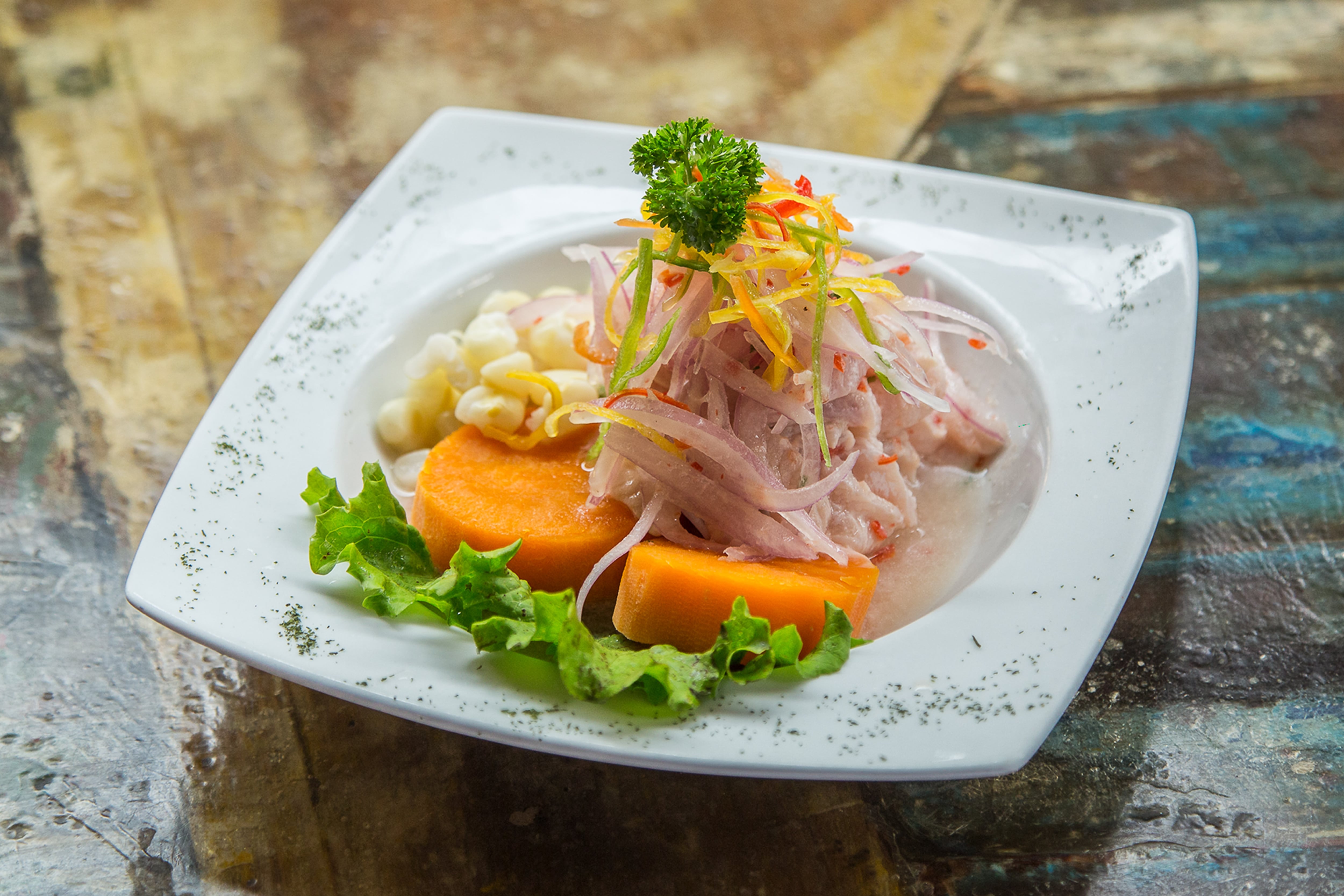 El ceviche de pescado y el ceviche combinado son los más pedidos por los peruanos. (Foto: Unsplash)
