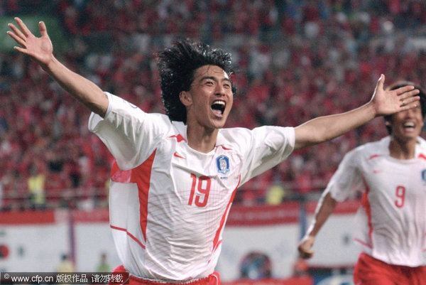 Ahn Jung Hwan hizo historia con Corea del Sur en el Mundial 2002. Foto: FIFA.