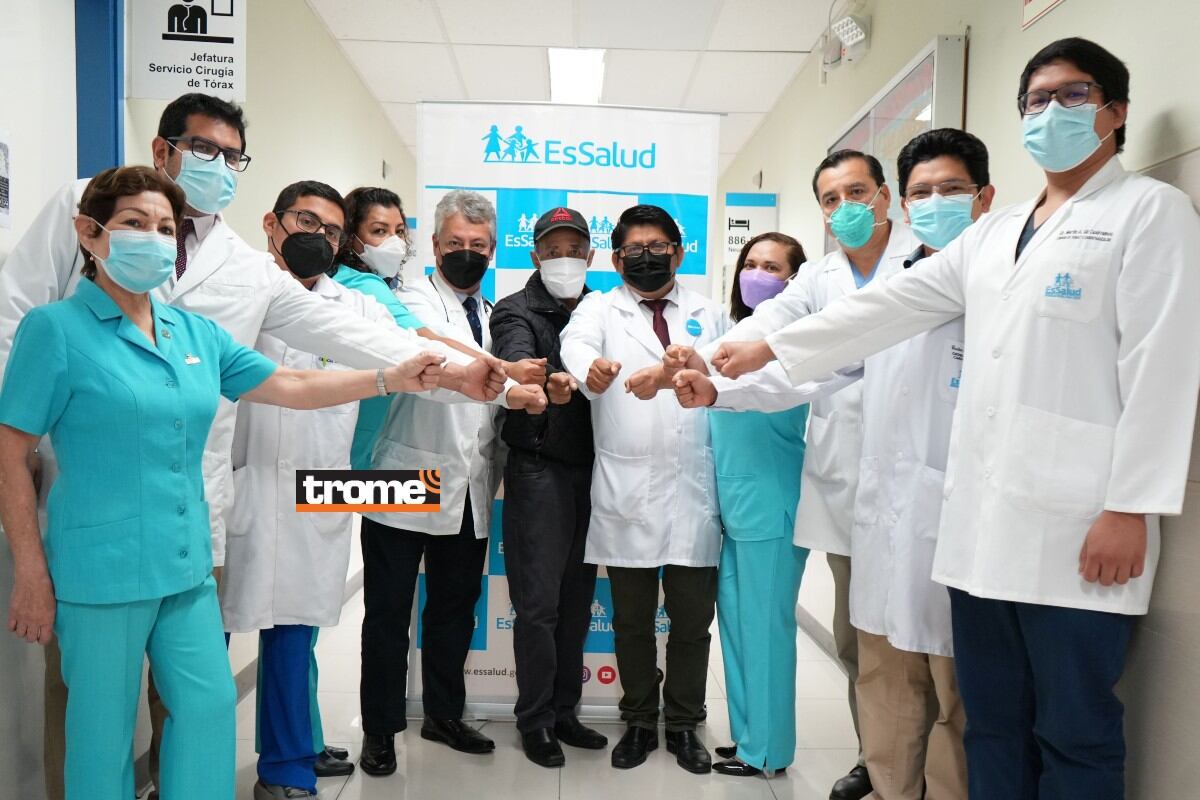 Gracias a donante, médicos especialistas y equipo adecuado se realizó exitoso trasplante de ambos pulmones en adulto mayor. (EsSalud)