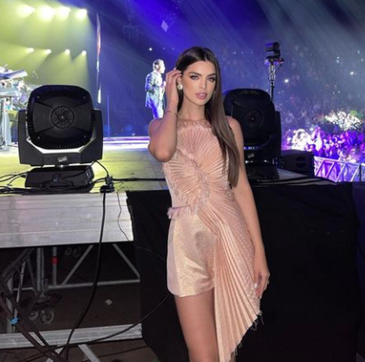 Ella mide 1.75 m y tiene ojos azules (Foto: Nadia Ferreira / Instagram)