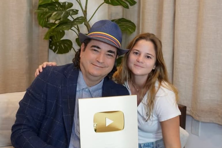 Jaime Bayly y Silvia Núñez del Arco solo tienen una hija que está por cumplir 15 años.