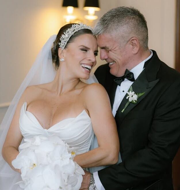 Alejandra Baigorria y su papá Sergio Baigorria en su boda.