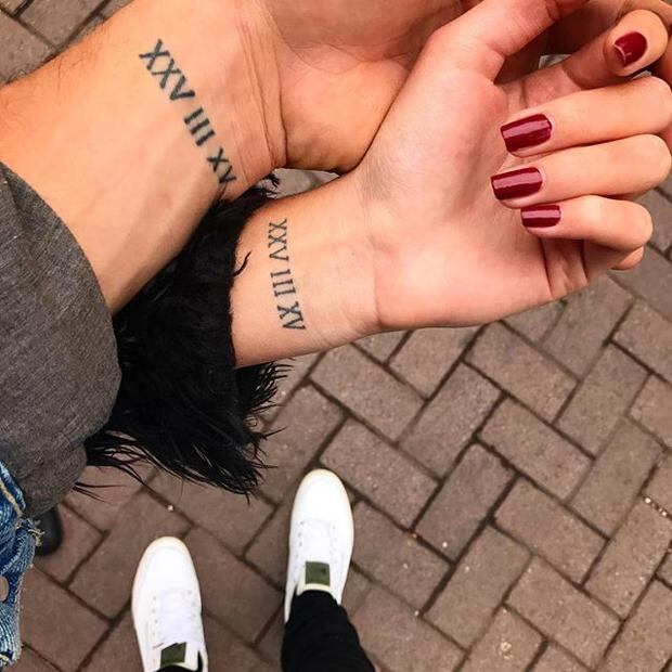 Hugo García y Mafer Neyra se tatuaron la misma fecha en la muñeca