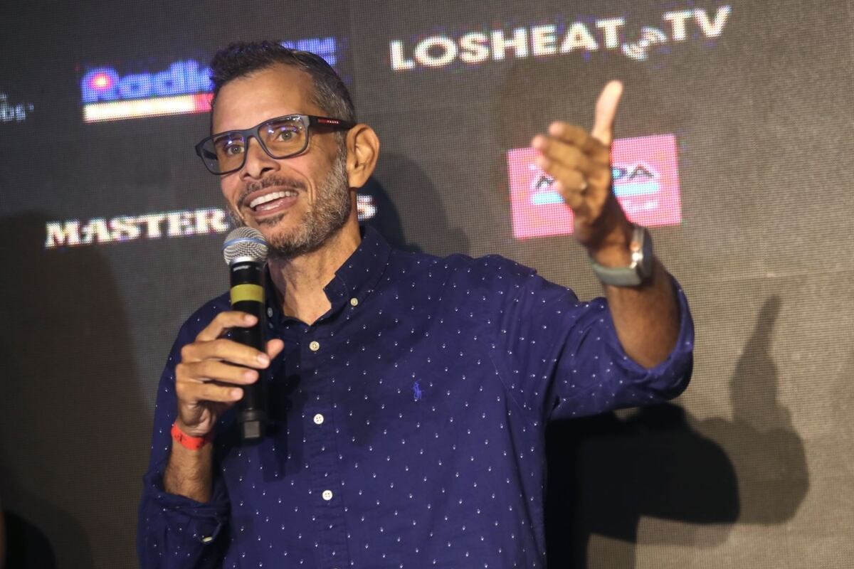 Master Chris no se queda callado y continúa respondiendo las acusasiones de Daniela Darcourt.