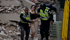 ¡Dos terremotos de hasta 7,5 golpean Venezuela! Edificios colapsan, evacúan Caracas y emiten alerta de tsunami