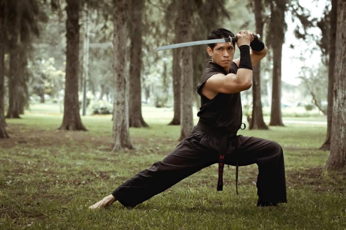 Deportista tiene su propia productora de talento de artistas marciales