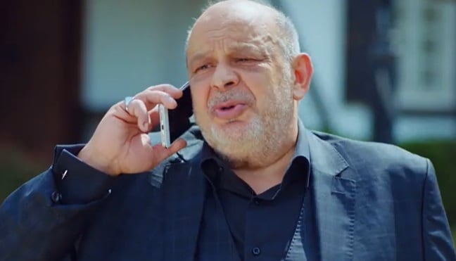 Resad pone en un situación difícil a Demir. (Foto: Med Yapım)