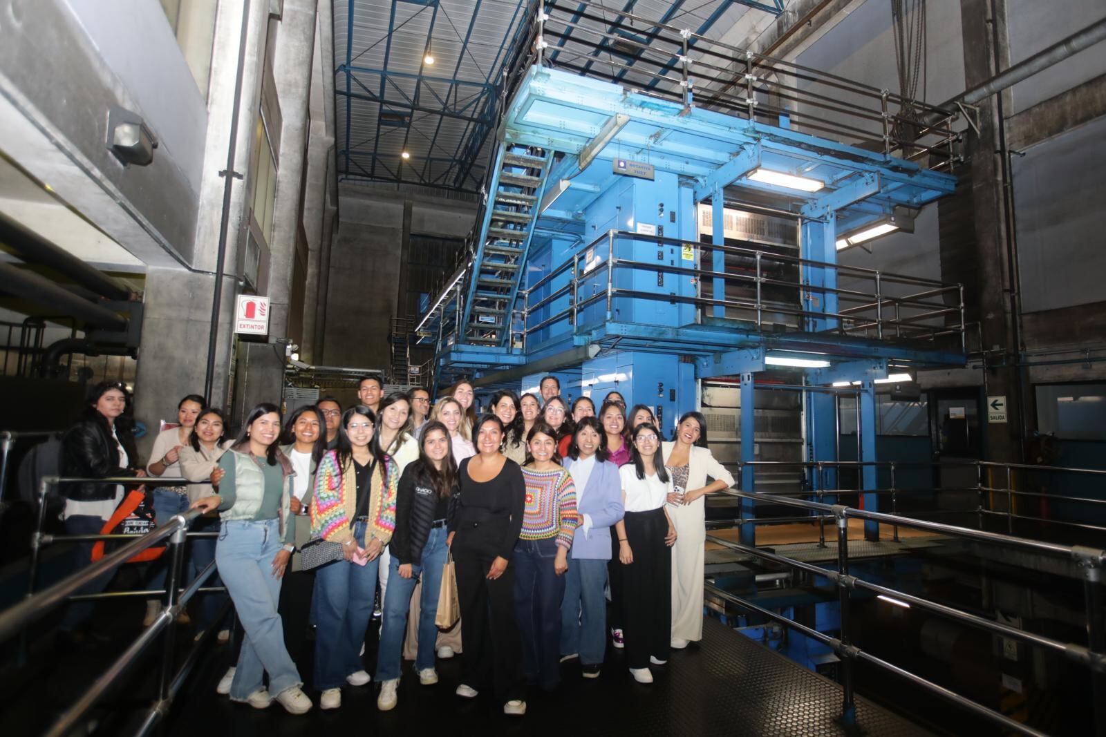 Los emprendedores tuvieron una visita guiada a la planta de El Comercio. Foto: Violeta Ayasta.