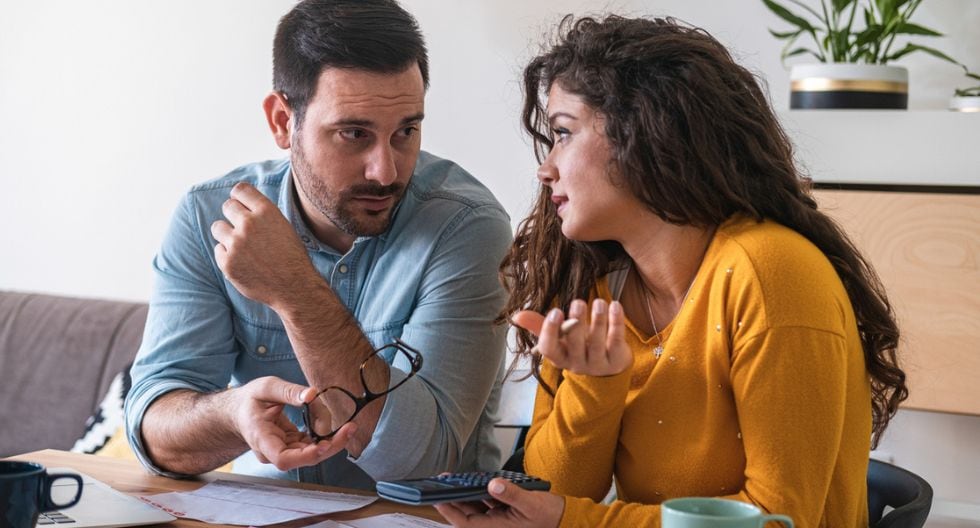 No pongas en peligro tu economía. Piensa y evalúa bien tu situación. Foto: iStock.