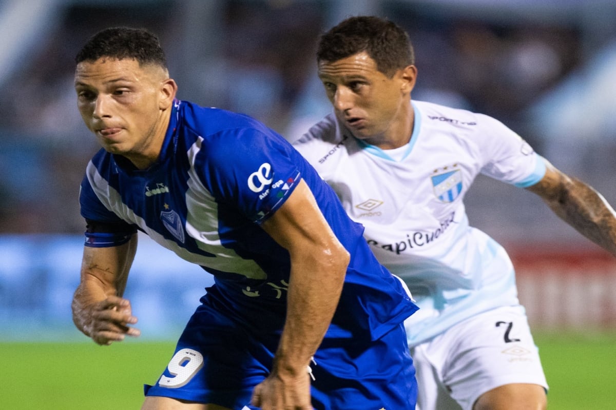 Vélez no tiene el mejor de los esquemas y el equipo sufre para elaborar juego