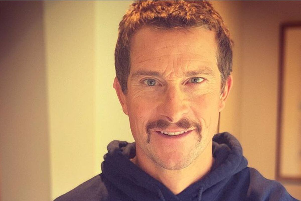 Bear Grylls contó que su esposa al ver ese bigote, no se incomodó. (Foto: Instagram)