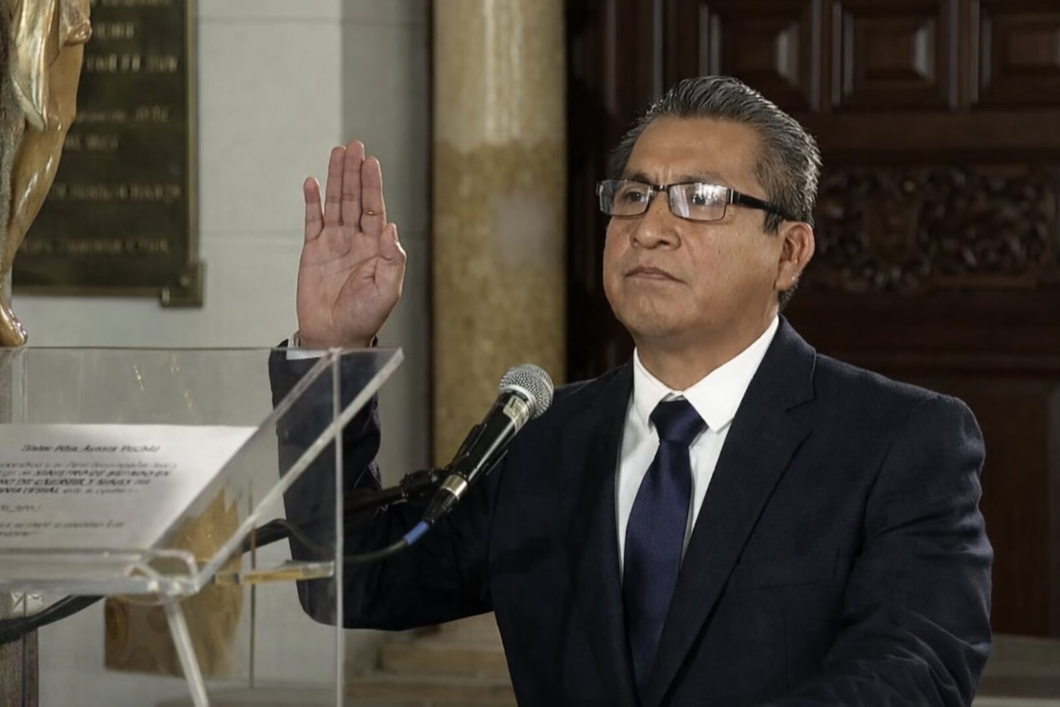 Waldir Ayasta, el nuevo ministro de Energía y Minas. Foto: Tv Perú / ChatGPT